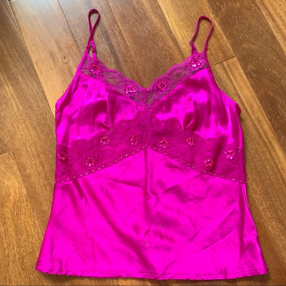 XOXO Tops - 🦋 Vintage Y2K Tank Top Size small